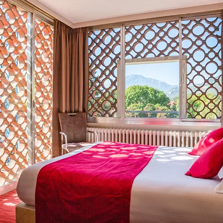 Les Trois Roses, Grenoble 4*