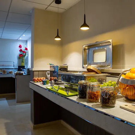 Les Trois Roses, Grenoble Hotel Meylan