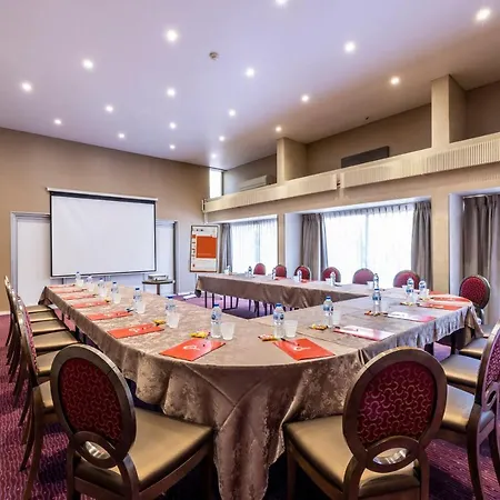 Les Trois Roses, Grenoble Hotel