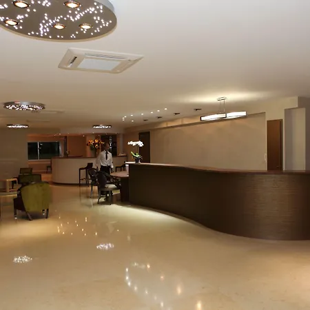 Hotel Les Trois Roses, Grenoble Meylan