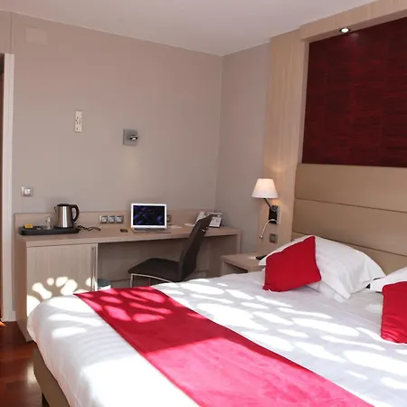 Les Trois Roses, Grenoble 4* Meylan