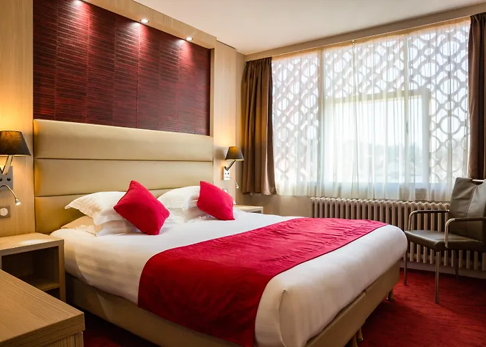 Les Trois Roses, Grenoble 4*