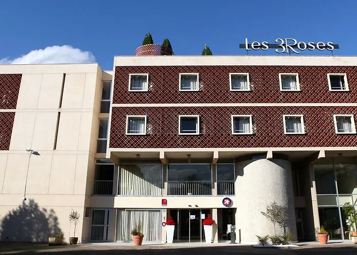 Les Trois Roses, Grenoble ホテル