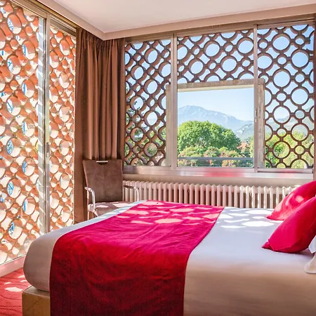 Les Trois Roses, Grenoble 4*